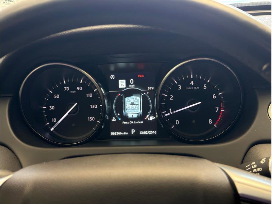 Used 2019 Land Rover Discovery Sport HSE AWD/4WD image 12