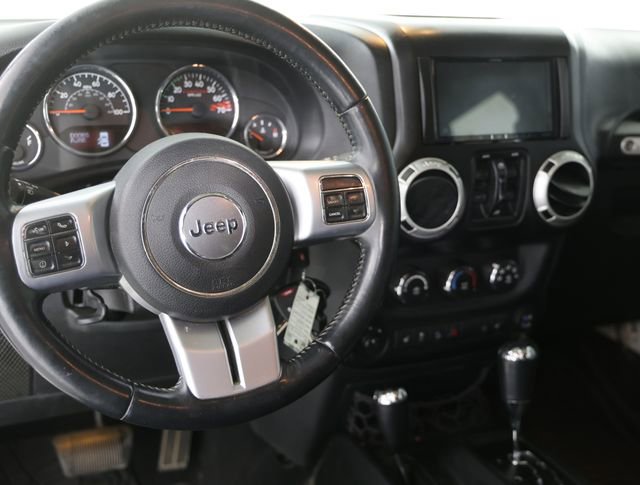 Used 2017 Jeep Wrangler Unlimited Rubicon image 6