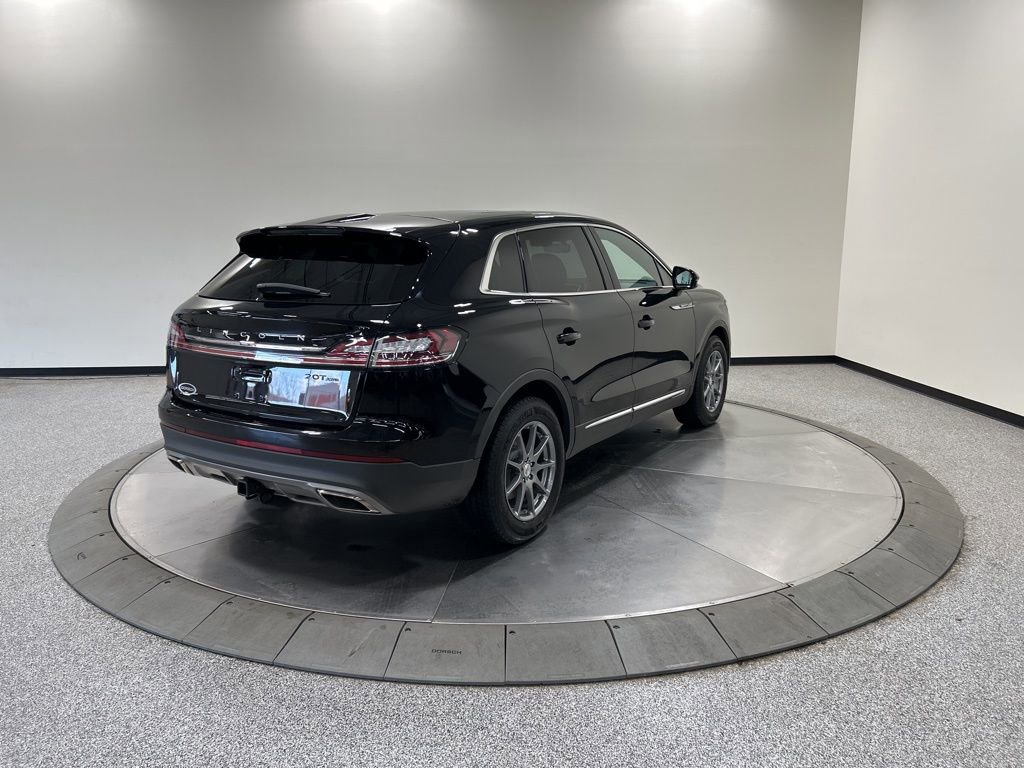 Used 2019 Lincoln Nautilus Select image 6