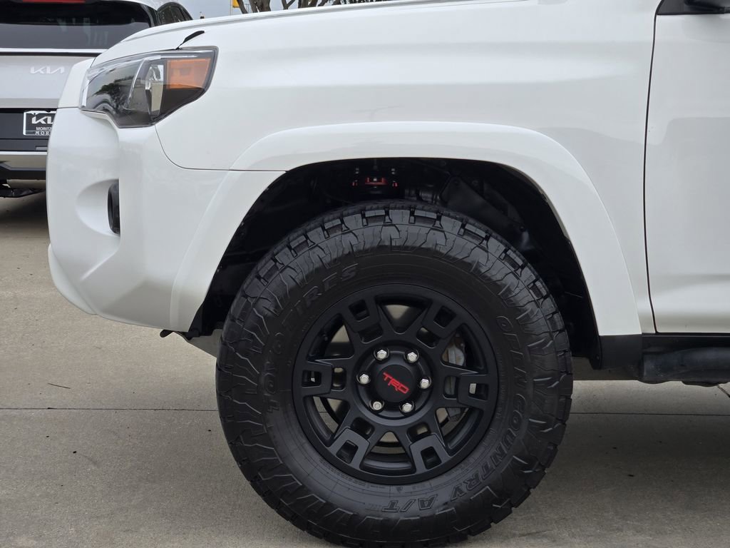 Used 2023 Toyota 4Runner SR5 Premium w/ Moonroof Package RWD image 14