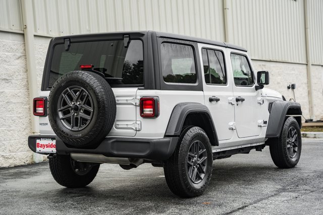 Used 2024 Jeep Wrangler Sport S image 9