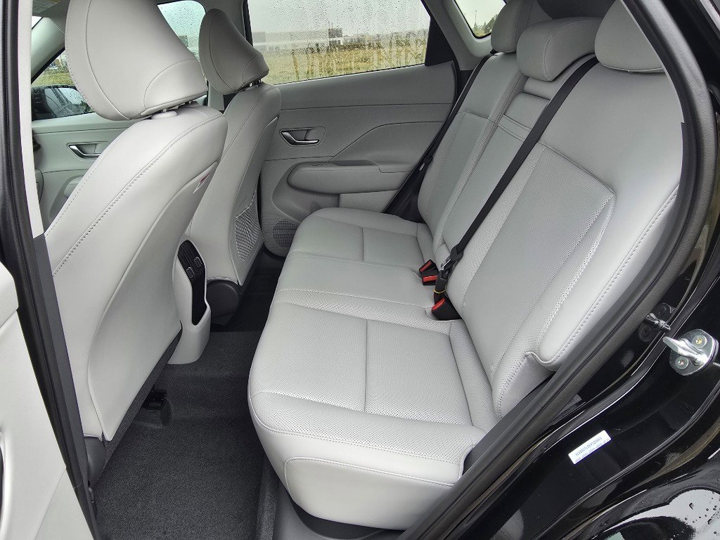 New 2026 Hyundai Kona SEL Premium image 14