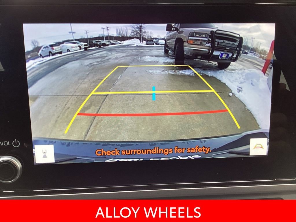 Used 2025 Toyota Camry LE image 15