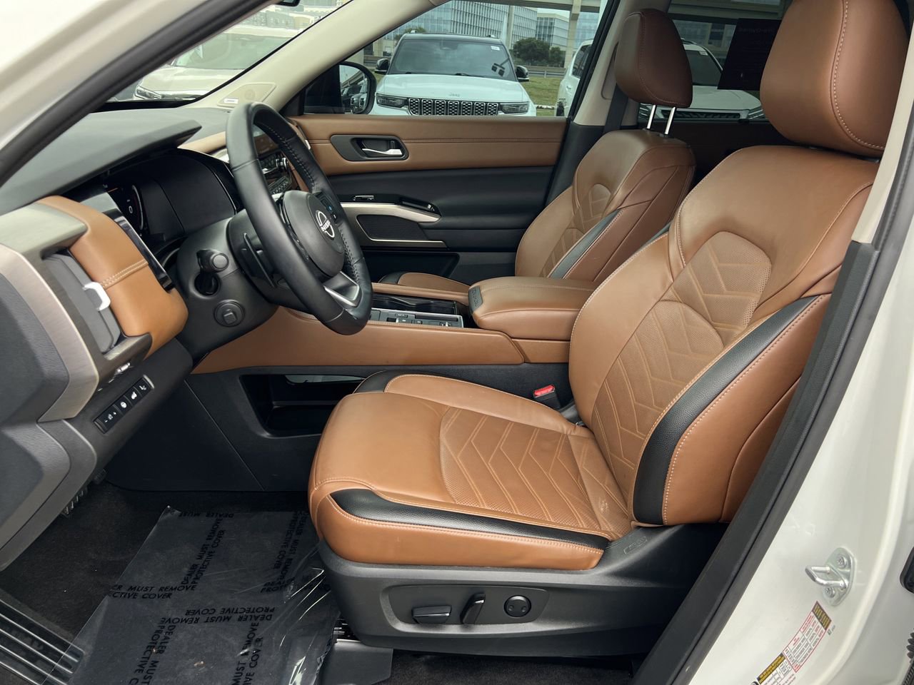 Certified 2024 Nissan Pathfinder Platinum FWD image 21