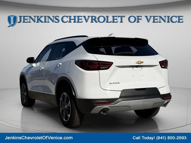 New 2026 Chevrolet Blazer LT w/ Convenience Package FWD image 9