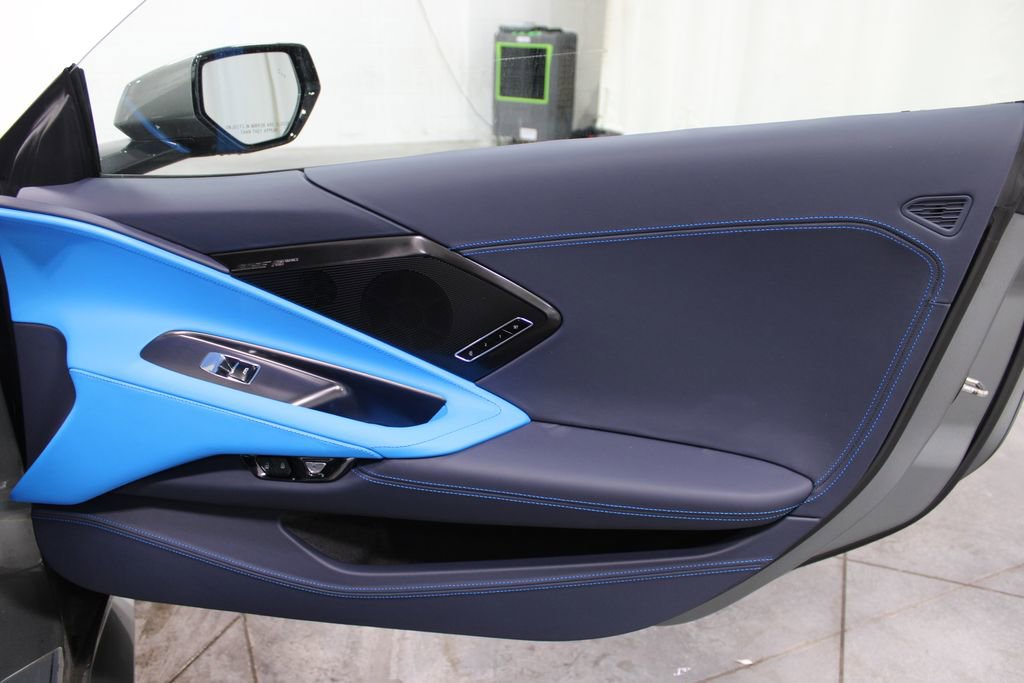 Used 2023 Chevrolet Corvette Stingray Premium Conv w/ Stealth Interior Trim Package image 21