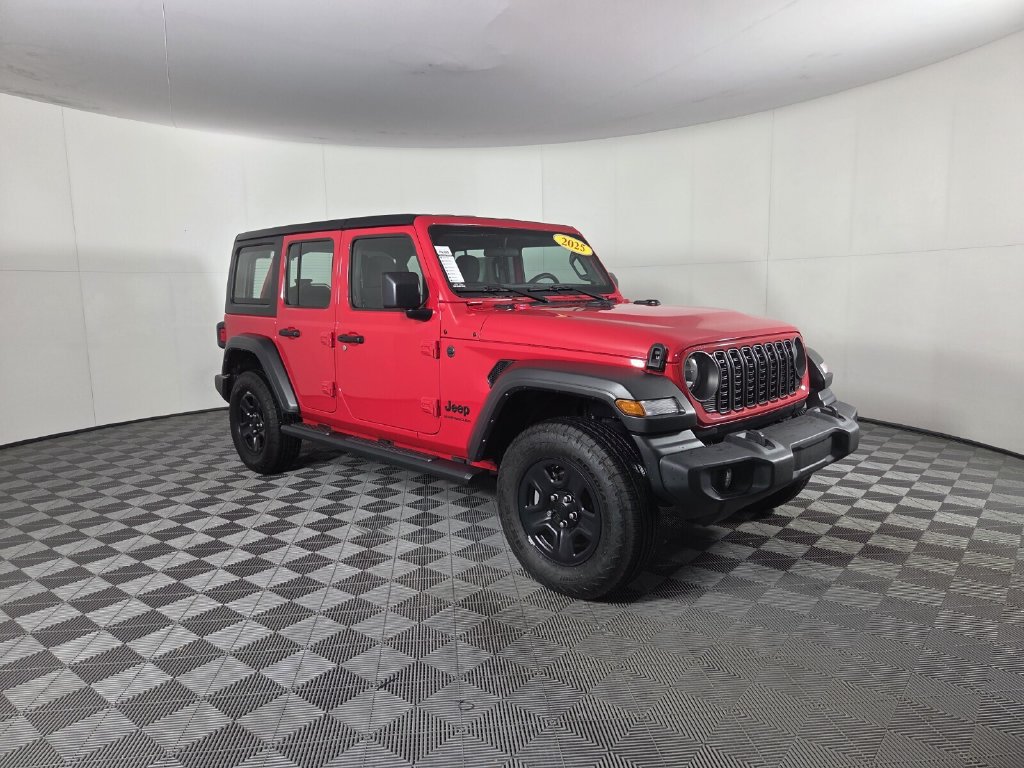 Used 2025 Jeep Wrangler Unlimited Sport AWD/4WD image 3