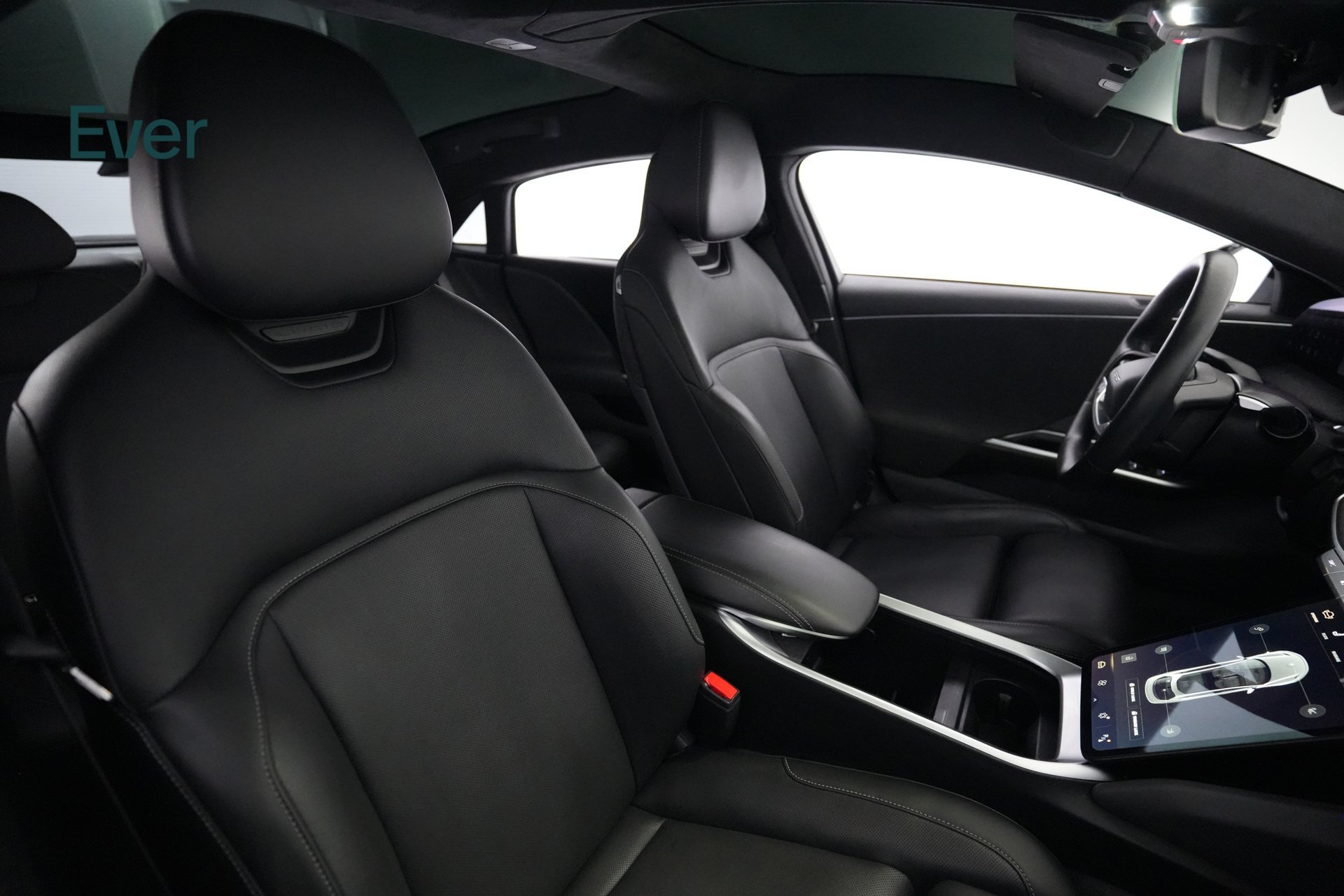 Used 2024 Lucid Air Touring AWD/4WD image 23