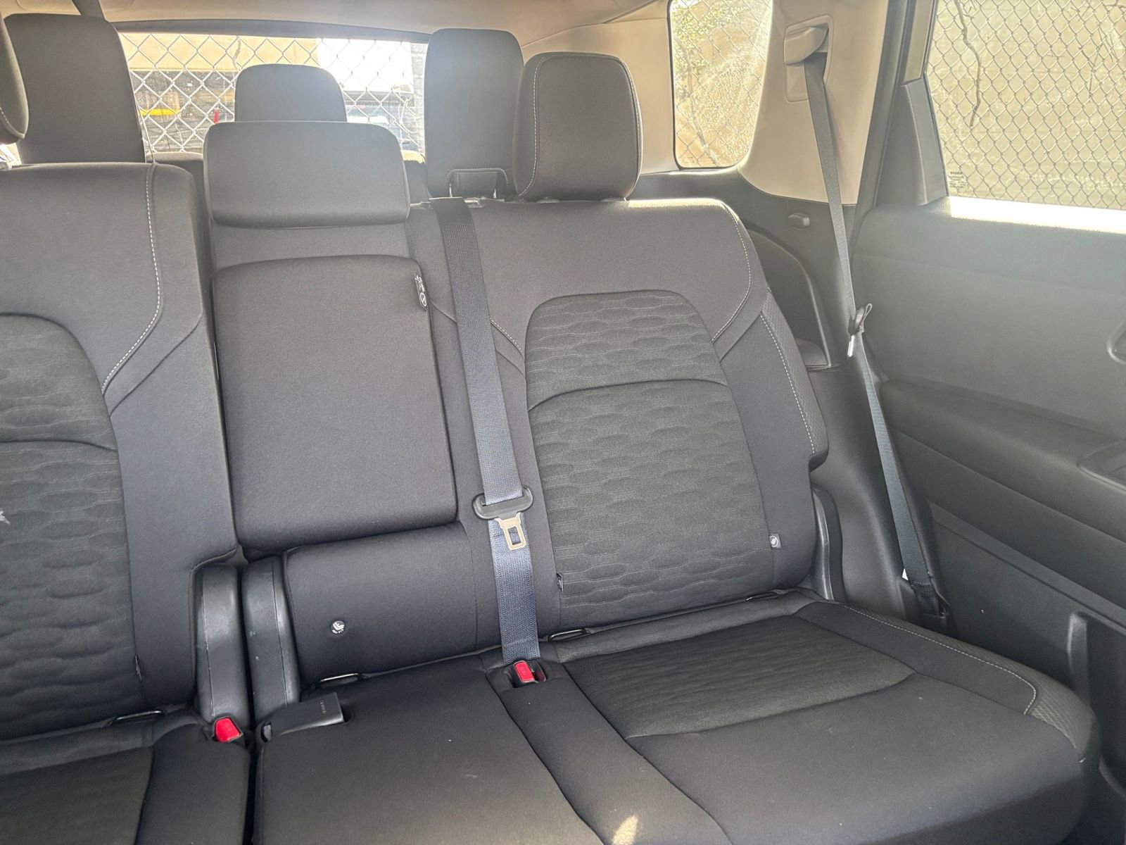 Used 2025 Nissan Pathfinder SV image 40