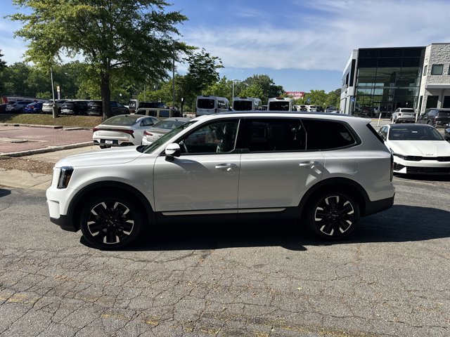 Certified 2023 Kia Telluride SX image 9
