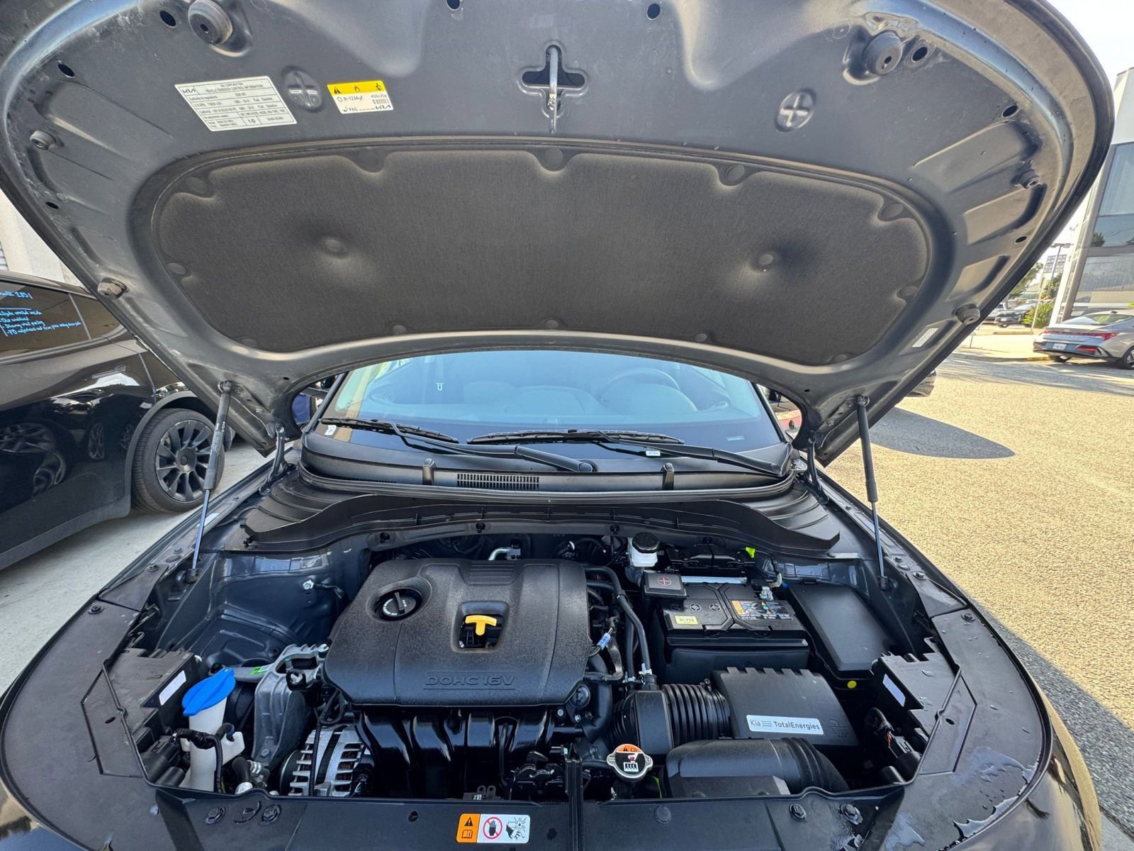 Used 2025 Kia Soul LX w/ LX Technology Package FWD image 30
