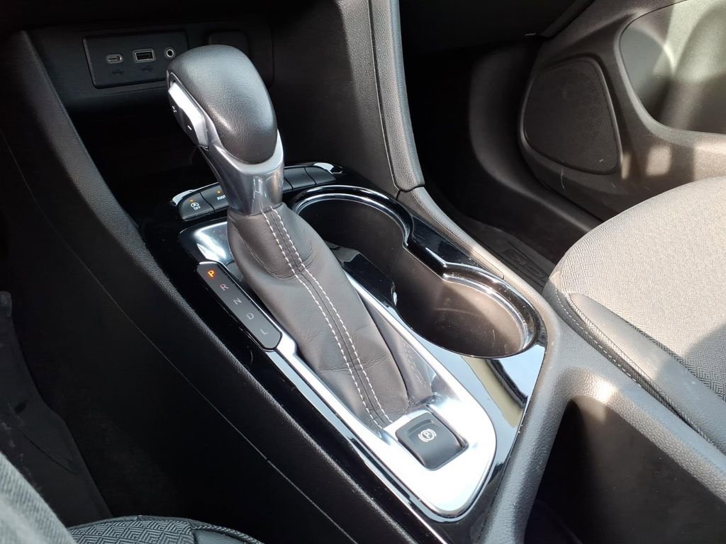 Used 2023 Buick Encore GX Select w/ Safety Package II image 24