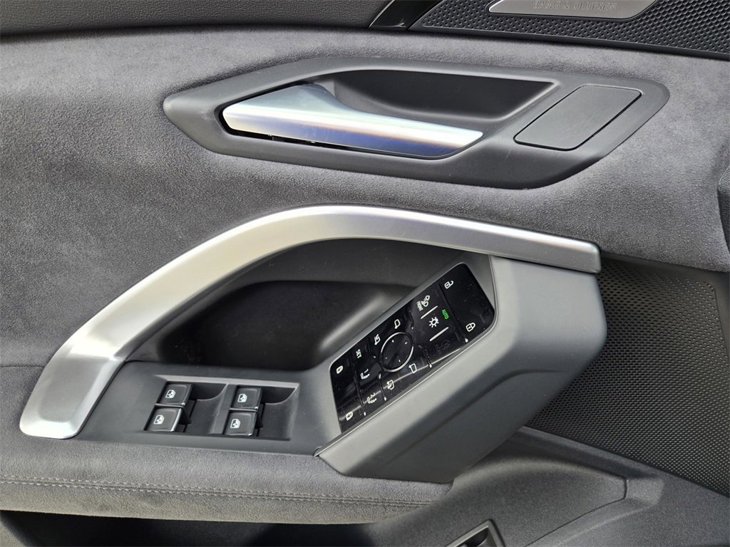 New 2025 Audi SQ5 Premium Plus image 18