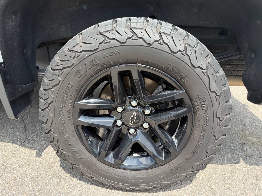 Used 2019 Chevrolet Silverado 1500 LT Trail Boss w/ Convenience Package AWD/4WD image 27