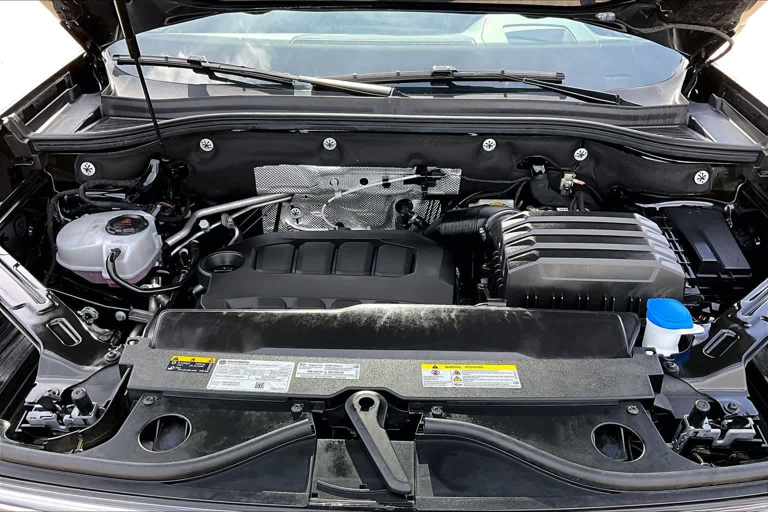 Used 2025 Volkswagen Atlas SEL AWD/4WD image 31