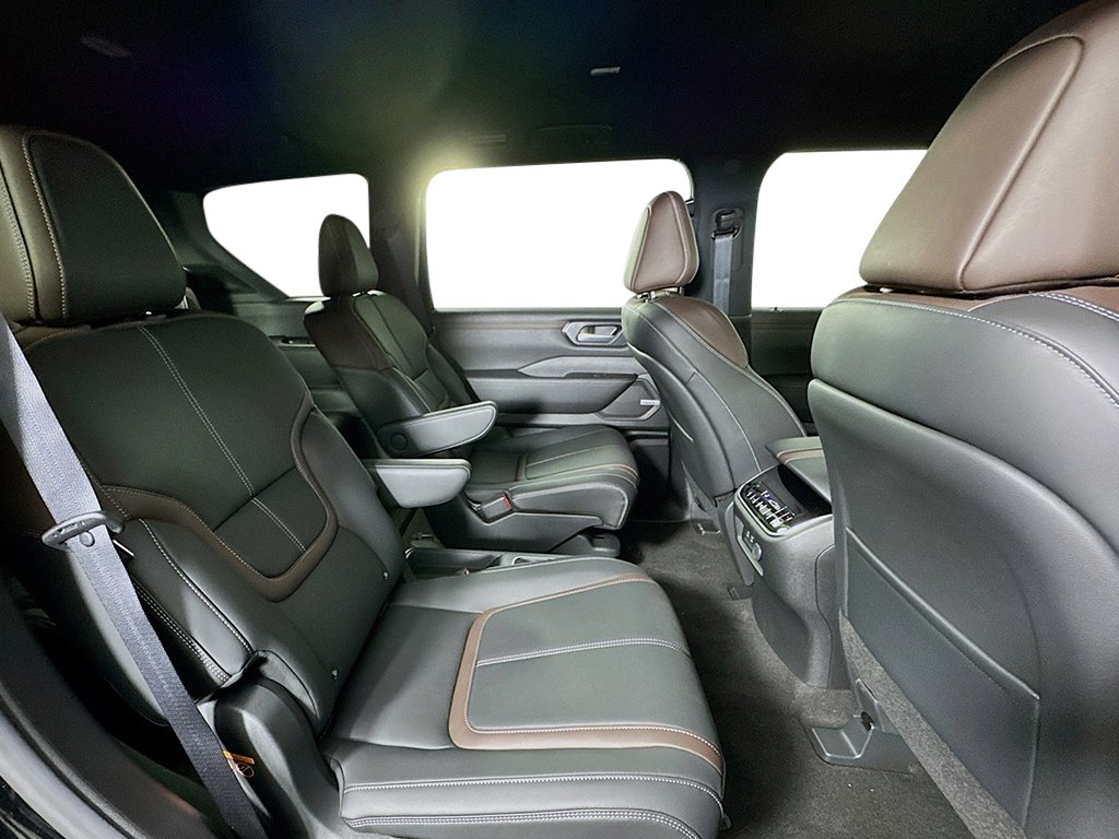 New 2026 Nissan Armada SL w/ Captain's Chari Seat Package image 26
