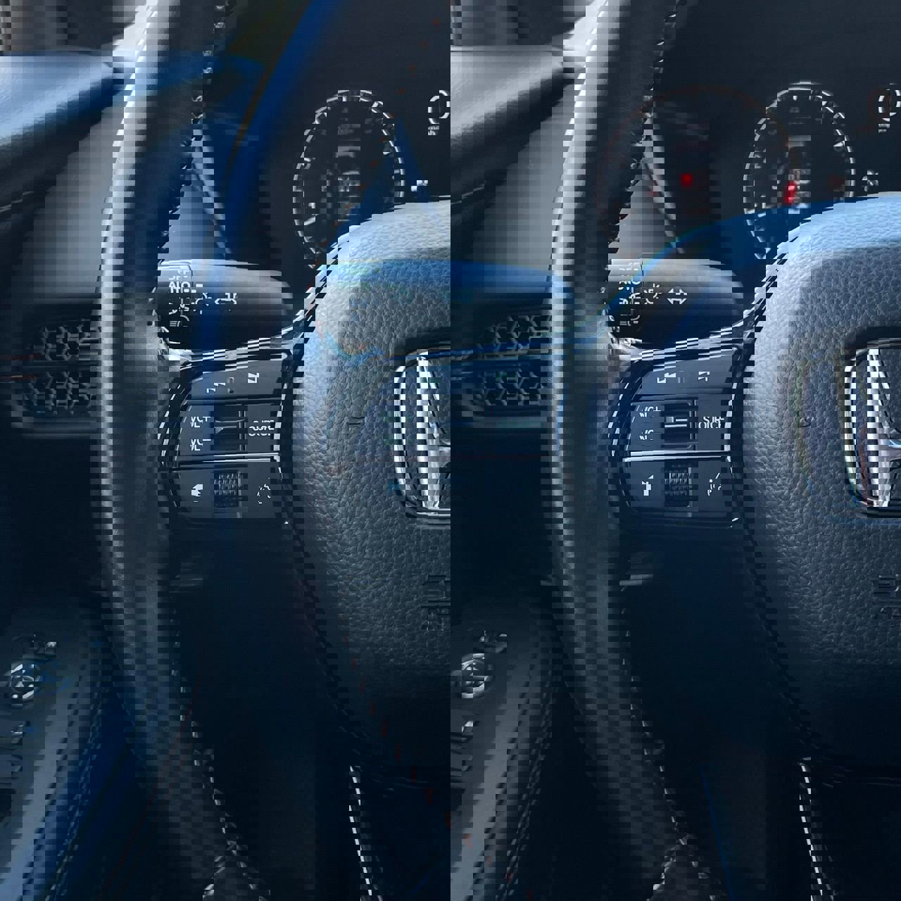 Used 2025 Honda HR-V Sport image 14