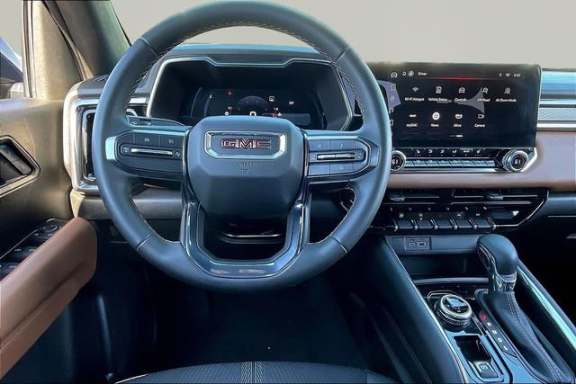 Used 2023 GMC Canyon AT4 image 8