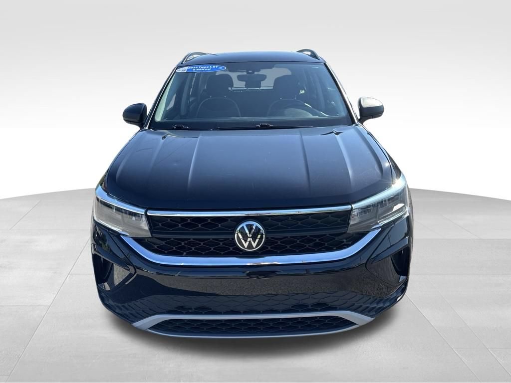 Certified 2023 Volkswagen Taos S FWD image 9