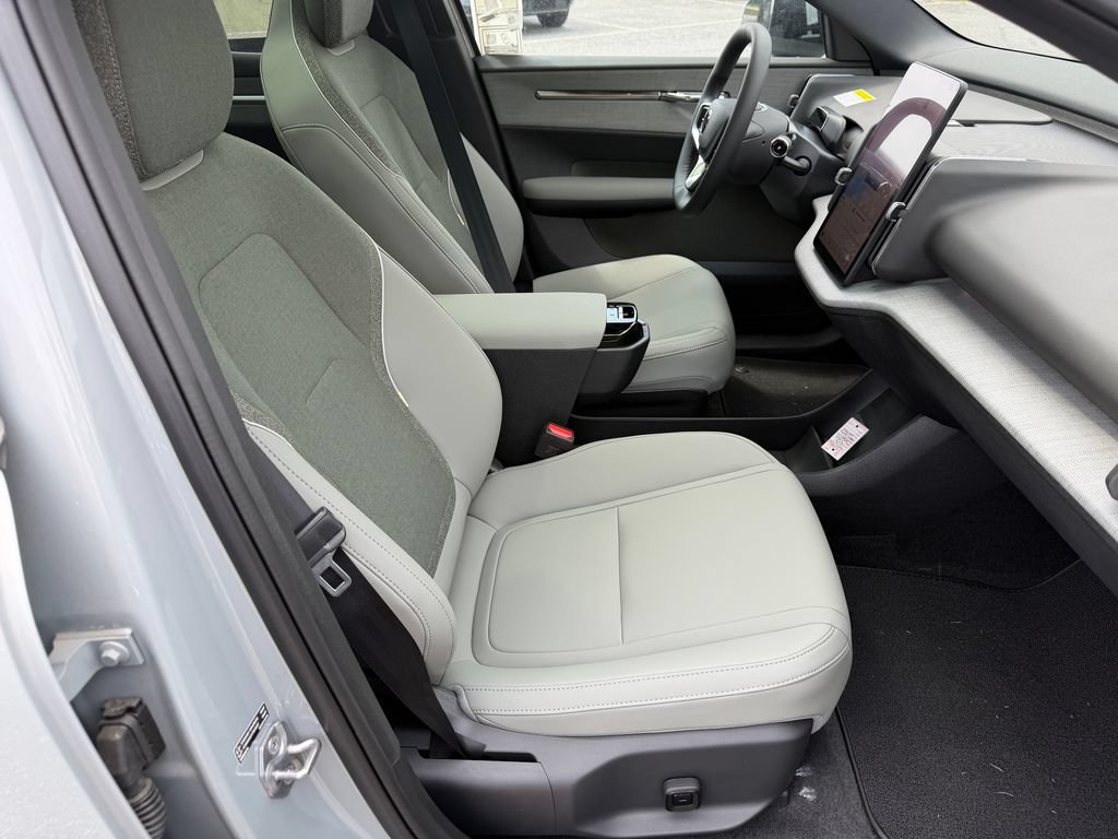 New 2026 Volvo EX30 Cross Country Ultra AWD/4WD image 9