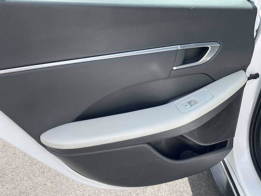 Used 2023 Hyundai Sonata SEL FWD image 11