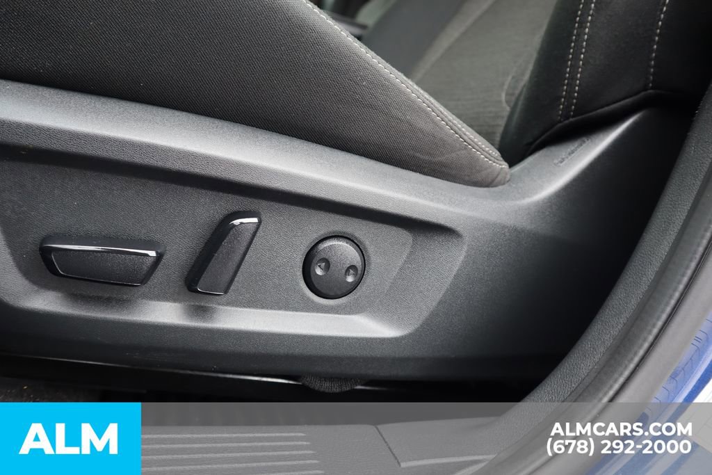 Used 2023 Nissan Rogue SV image 12