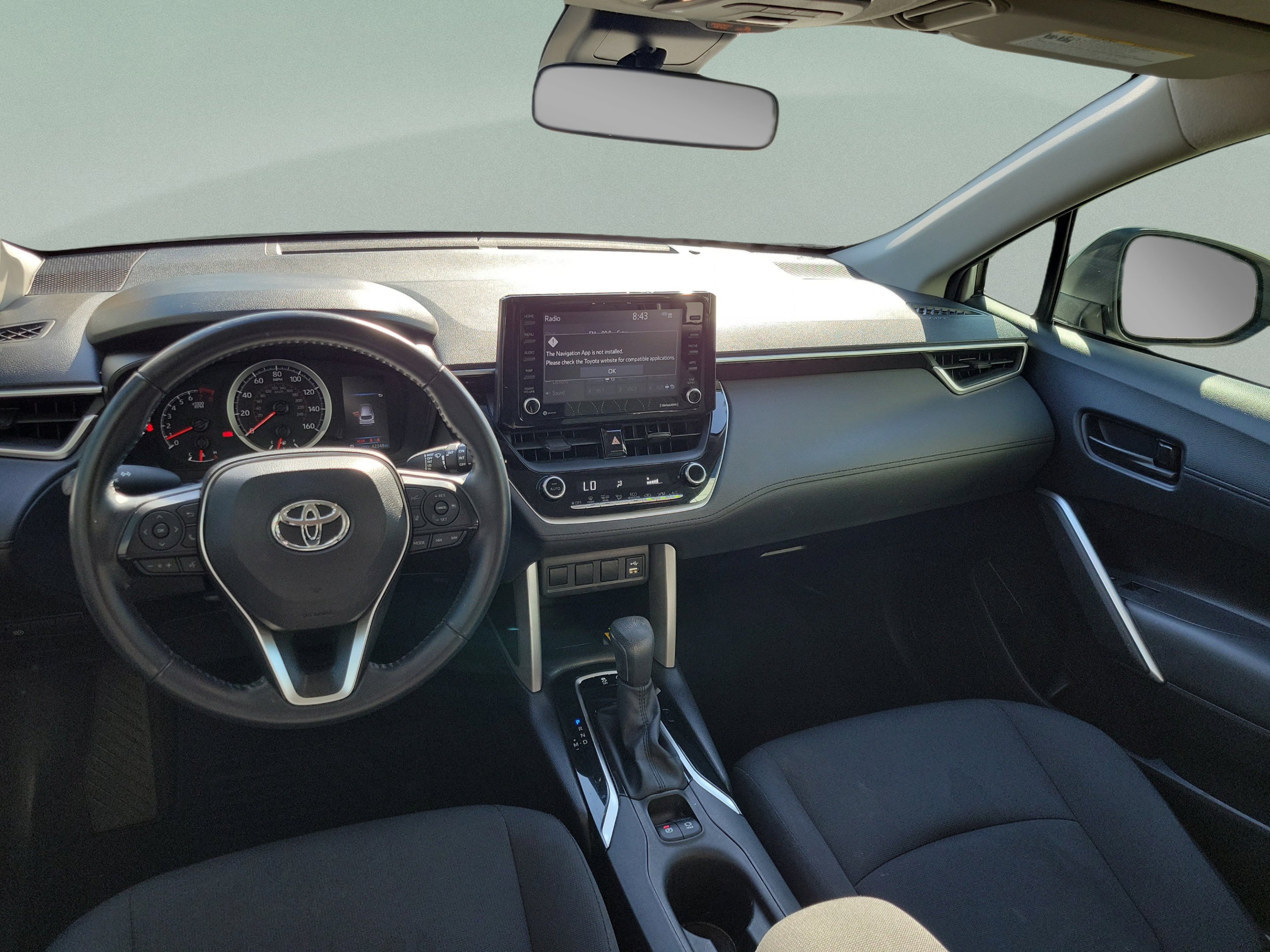 Used 2022 Toyota Corolla Cross LE FWD image 15