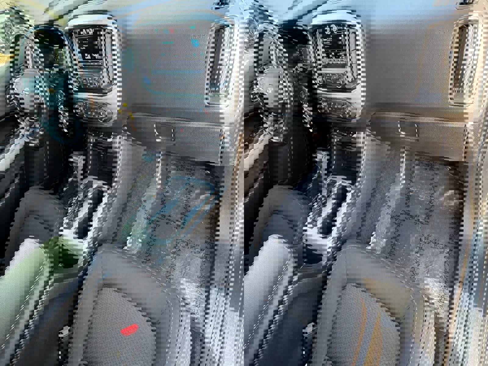 Used 2017 Chevrolet Colorado LT w/ LT Convenience Package image 11