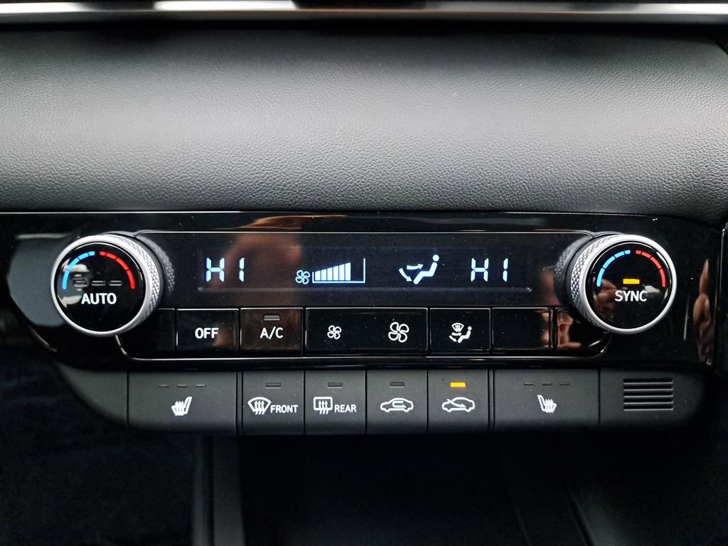 Used 2023 Hyundai Elantra Blue image 23