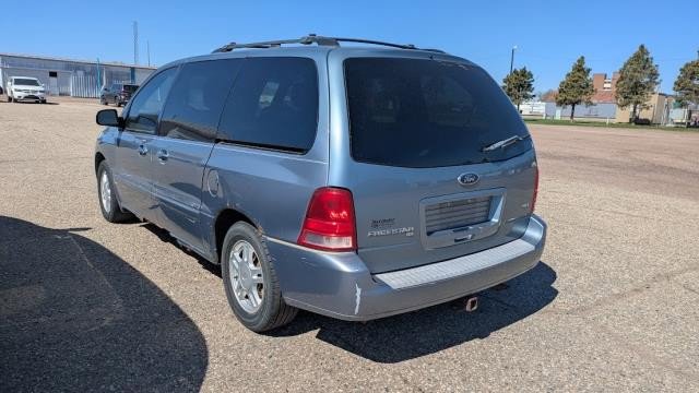 Used 2004 Ford Freestar SEL FWD image 4