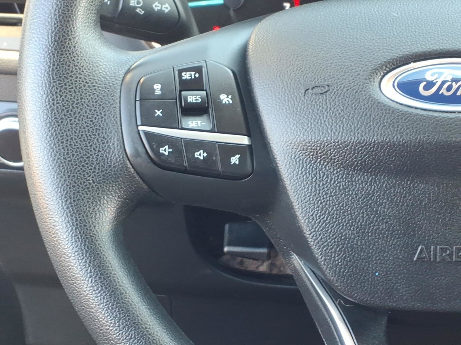 Used 2020 Ford Escape SE FWD image 17