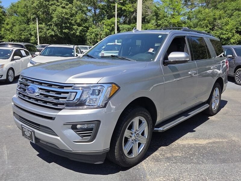 Used 2021 Ford Expedition XLT RWD image 3