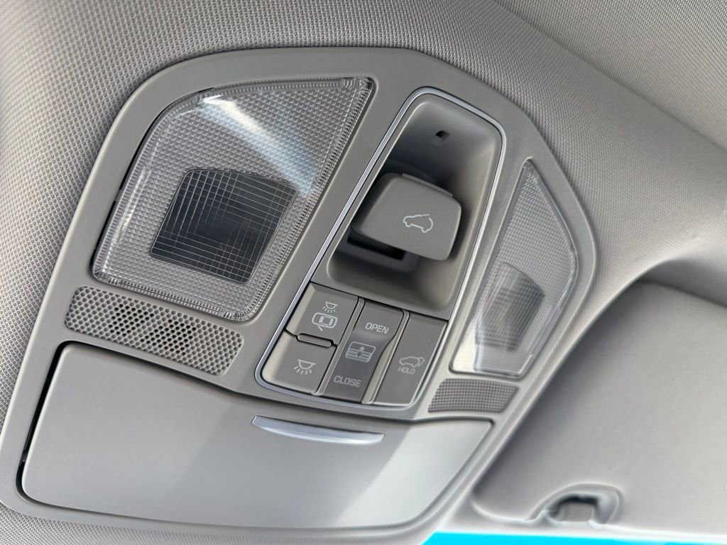 Used 2017 Hyundai Santa Fe Sport image 23