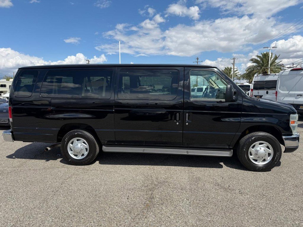 Used 2014 Ford E-350 and Econoline 350 XLT RWD image 4