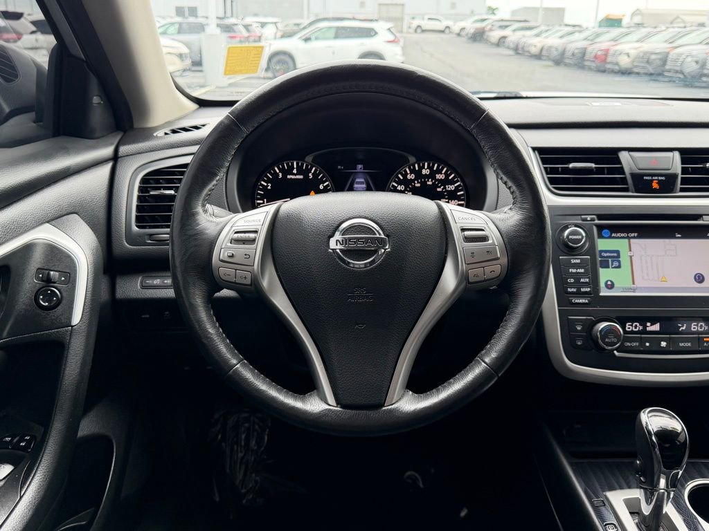 Used 2016 Nissan Altima 2.5 SL w/ 2.5 Technology w/LED Package FWD image 28