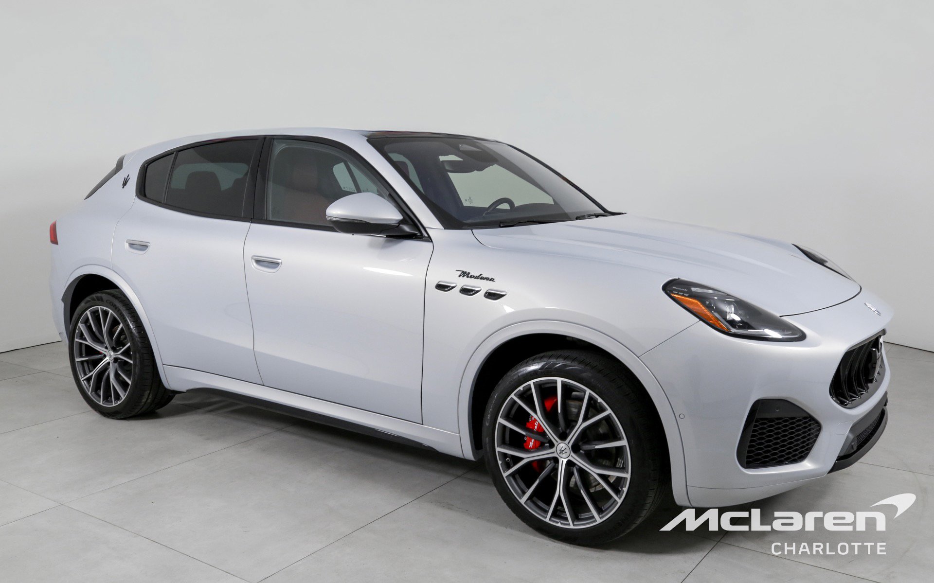 Used 2023 Maserati Grecale Modena AWD/4WD image 2