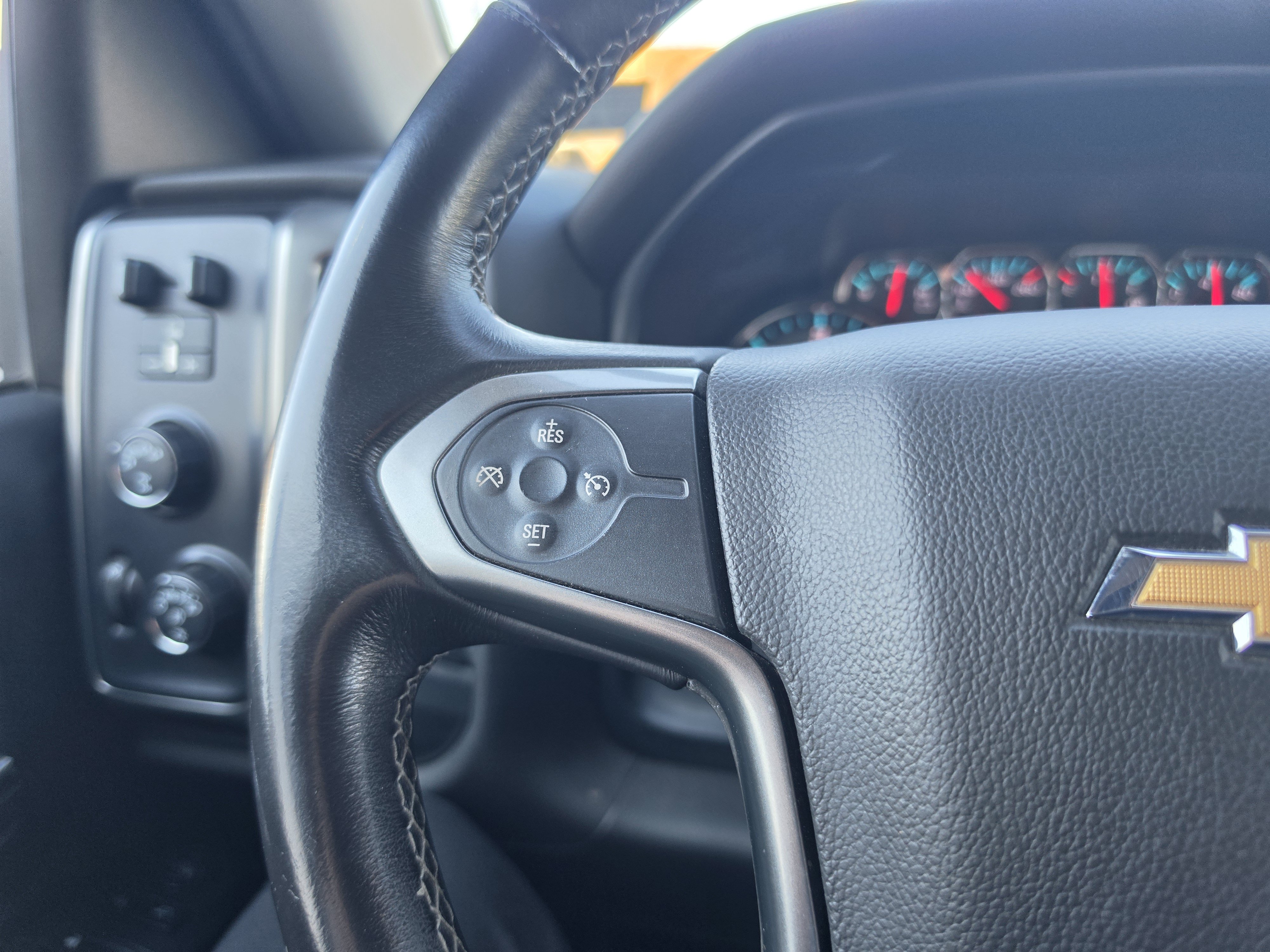Used 2017 Chevrolet Silverado 1500 LT w/ All Star Edition AWD/4WD image 19