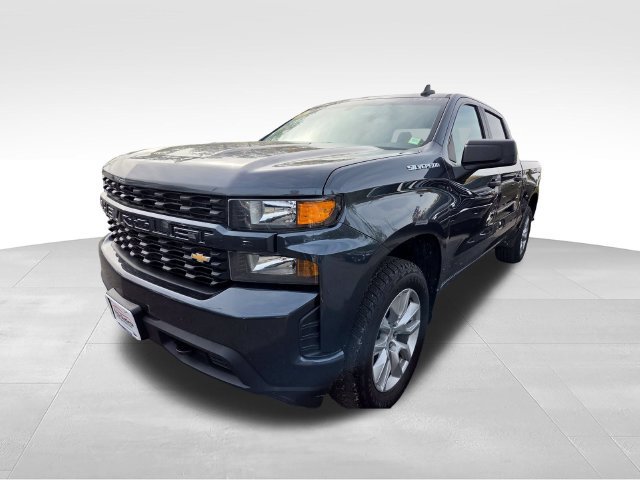 Used 2020 Chevrolet Silverado 1500 Custom w/ Custom Value Package AWD/4WD image 3