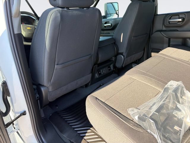 New 2026 Chevrolet Silverado 2500 Custom w/ Custom Value Package AWD/4WD image 15