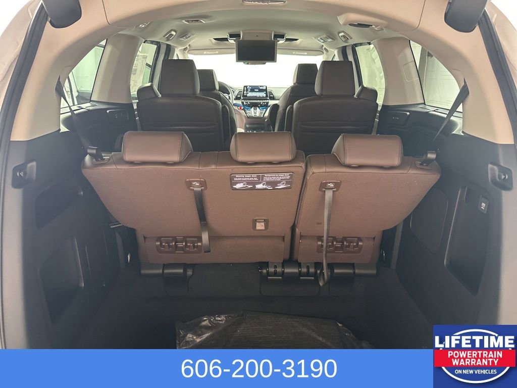 New 2026 Honda Odyssey Touring image 21