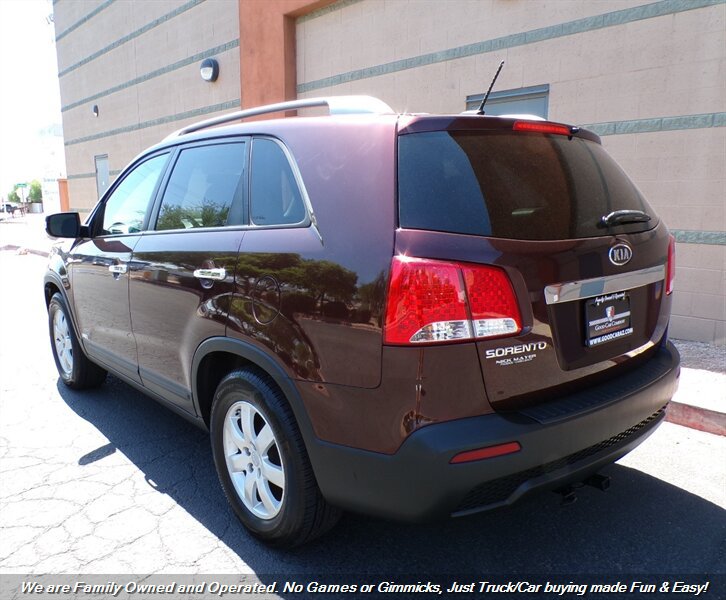 Used 2012 Kia Sorento LX AWD/4WD image 8