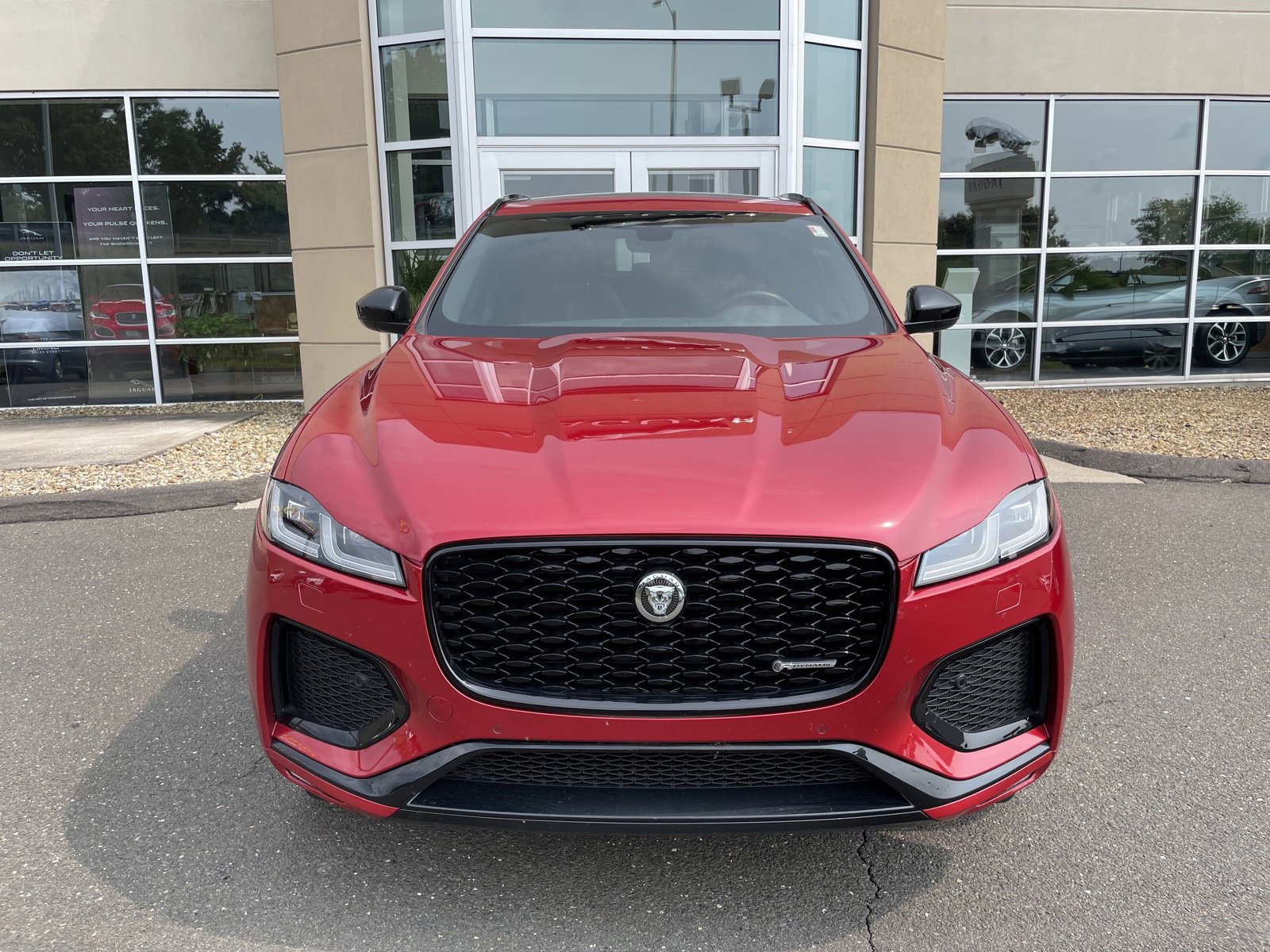 Certified 2024 Jaguar F-PACE R-Dynamic S image 3