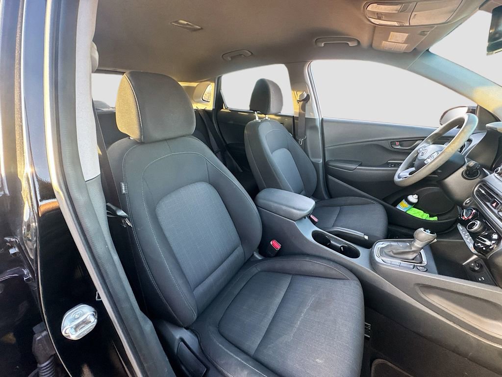 Used 2023 Hyundai Kona SEL w/ Cargo Package image 25