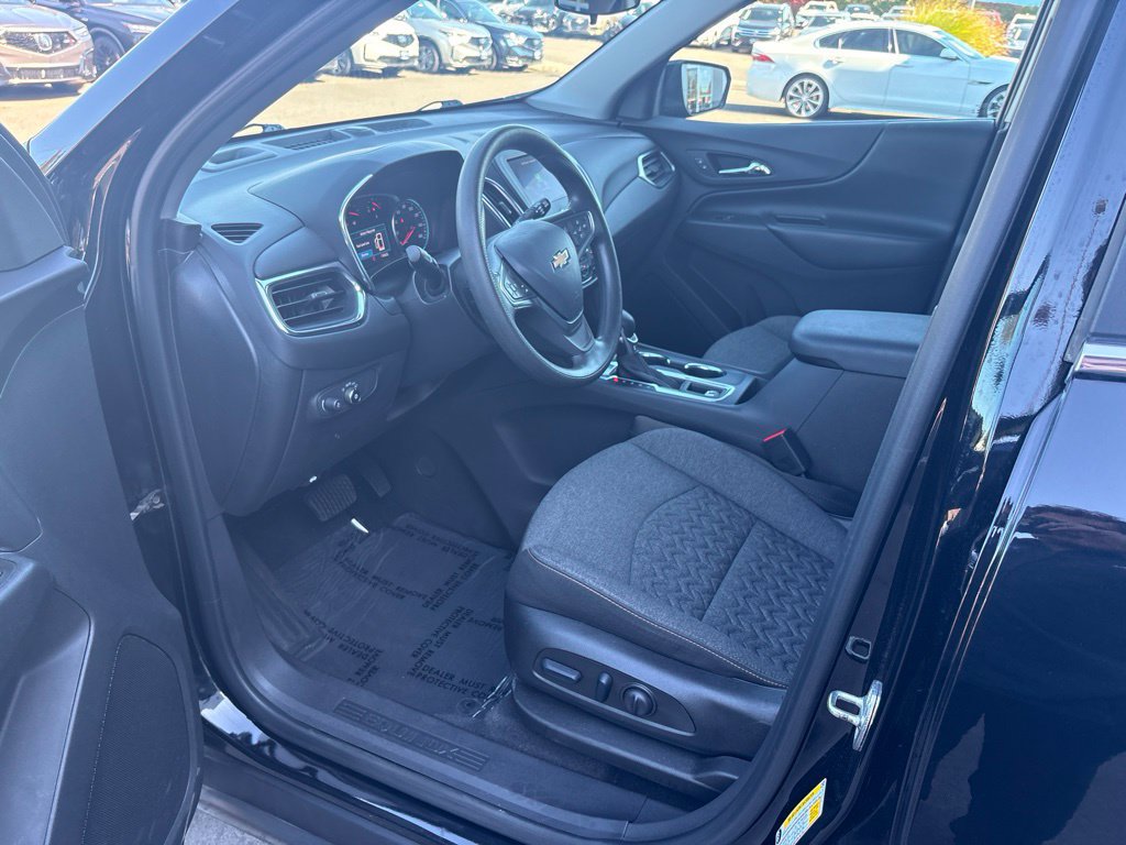 Used 2023 Chevrolet Equinox LT AWD/4WD image 14
