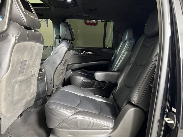 Used 2016 Cadillac Escalade ESV Platinum AWD/4WD image 24