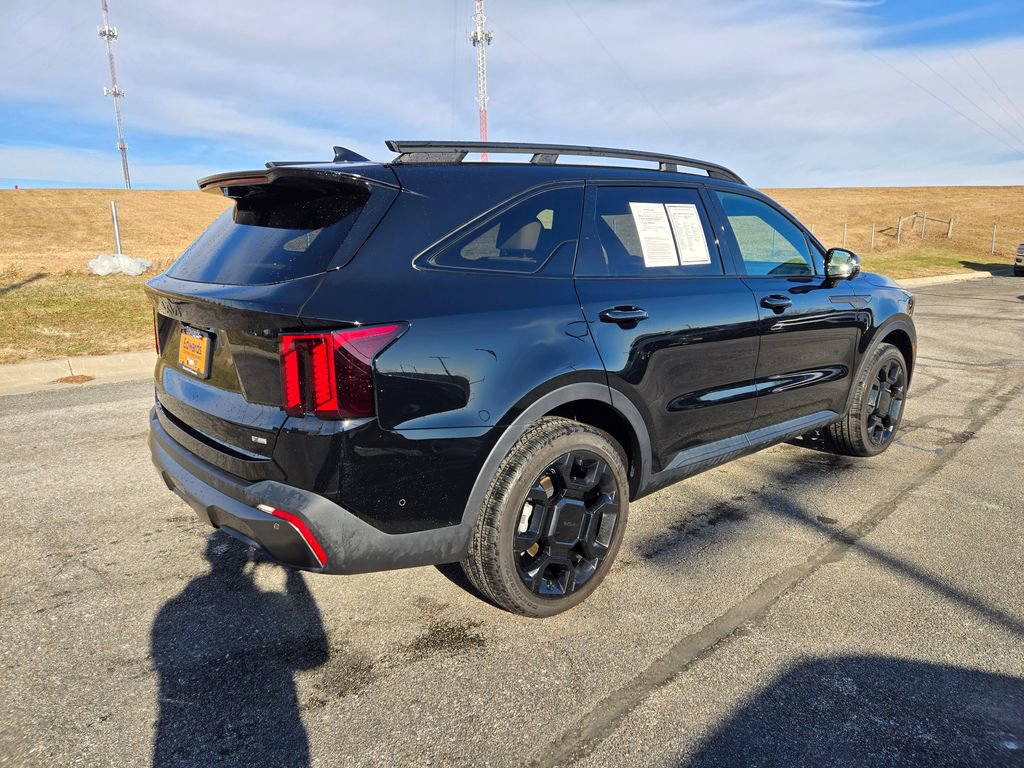 Used 2025 Kia Sorento SX Prestige w/ Olive Brown Leather Package image 3