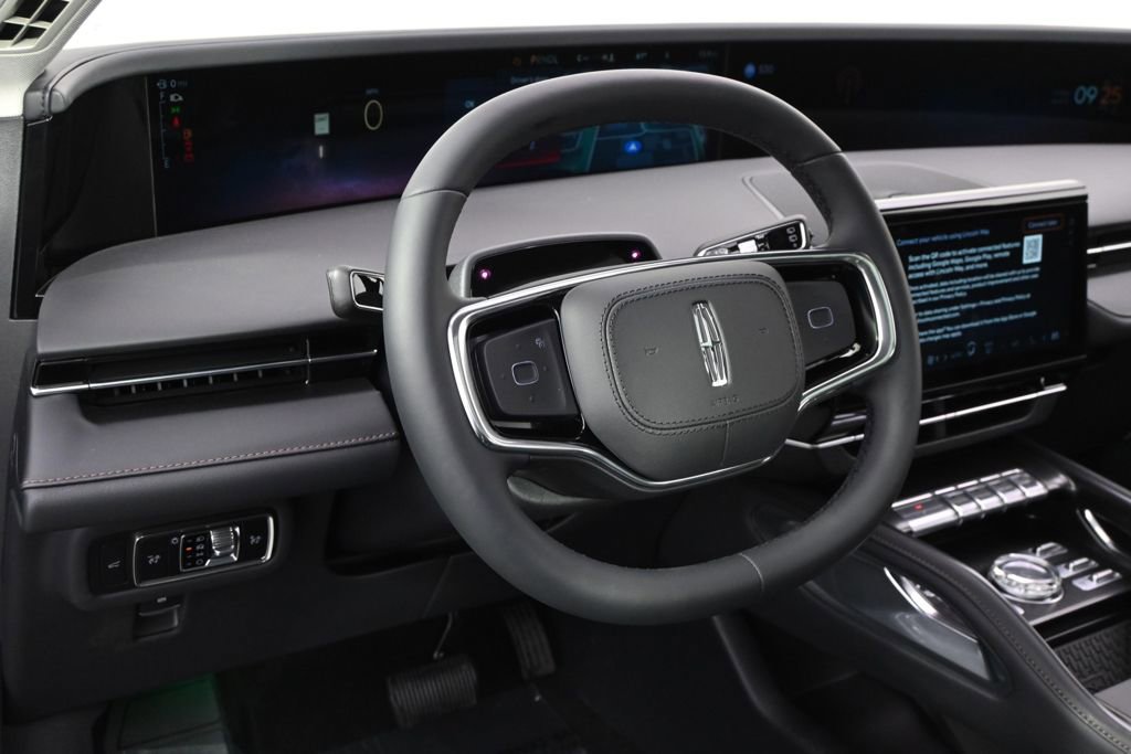 New 2026 Lincoln Nautilus Reserve w/ Jet Appearance Package image 9