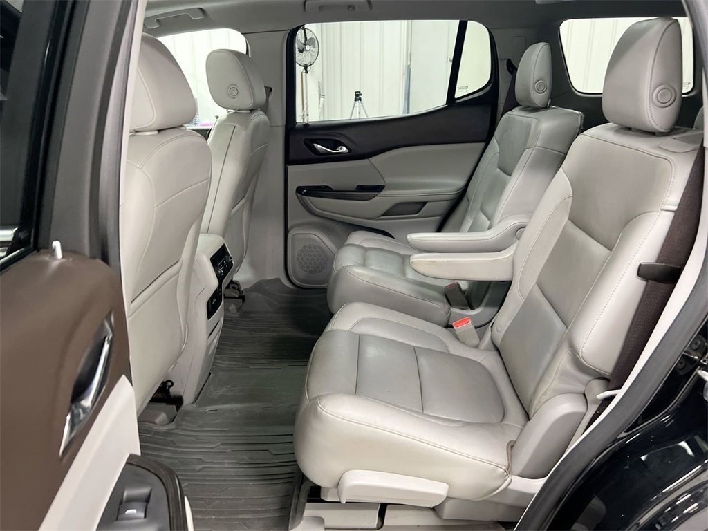 Used 2017 GMC Acadia SLT image 23