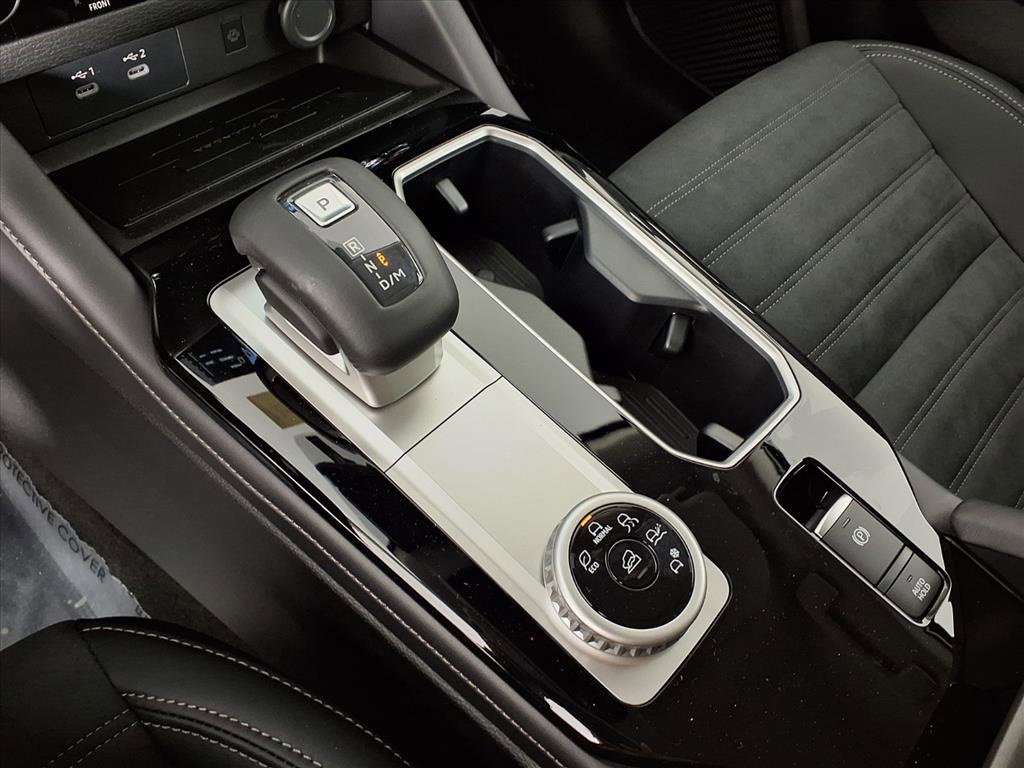 New 2025 Mitsubishi Outlander SE image 18