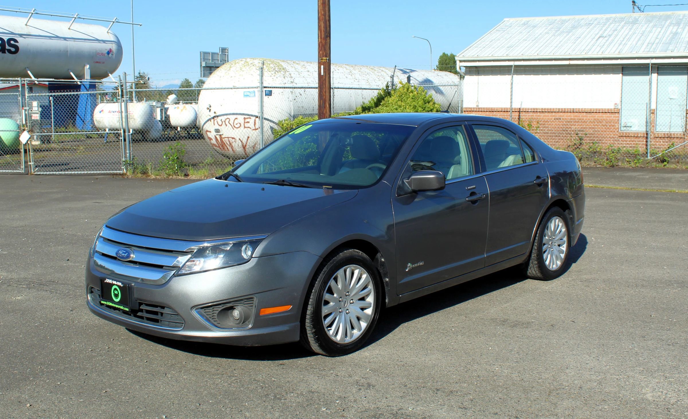 Used 2010 Ford Fusion Hybrid FWD image 3